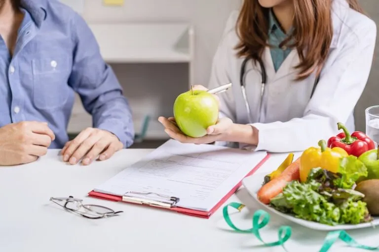 Ernährungsberatung und Krankenkasse: Was wird übernommen und was nicht?